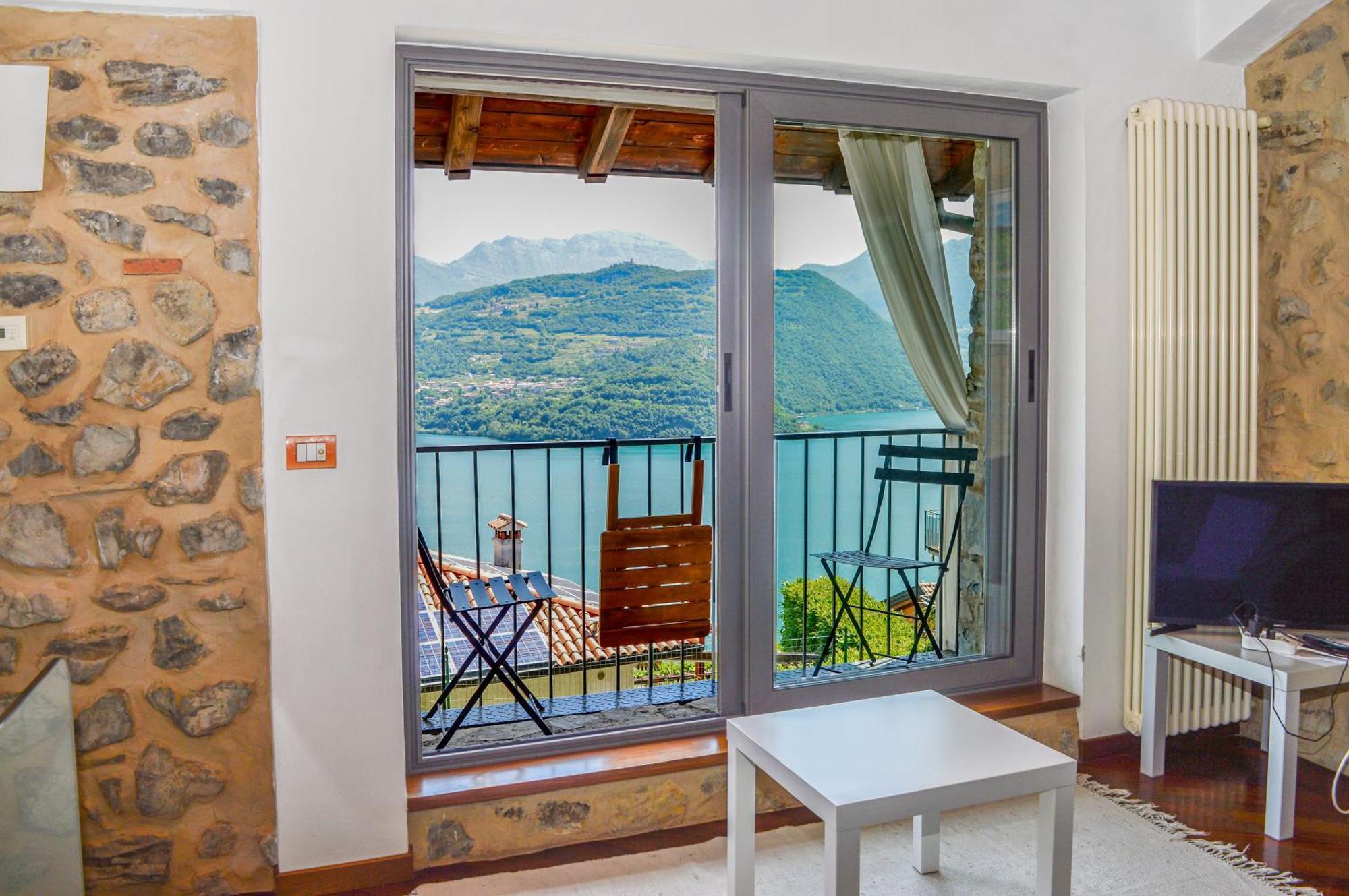 Lago Di Iseo - Lake View House Tavernola Bergamasca Eksteriør bilde